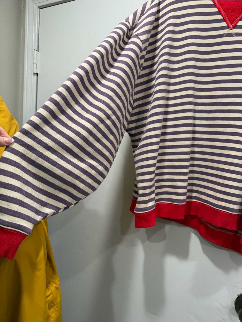 NATURAL LIFE Red-Trim Purple & White Striped Top L/XL - Picture 6 of 7